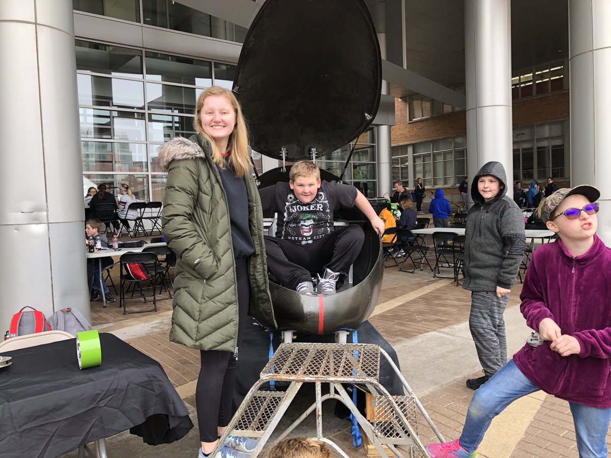 uwsolarracing's tweet image. We had a blast showing off our pod at the @UWMadison #EngineeringExpo over the past two days! Thanks to all who joined us #breakapod