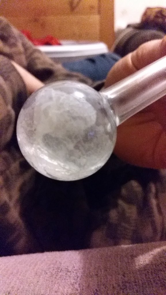 DrHighFun's tweet photo. Anonymous image from Tumblr. It’s the #tweakend, and how are guys partying out there? I’m smoking. https://t.co/BLzAR9LzP9