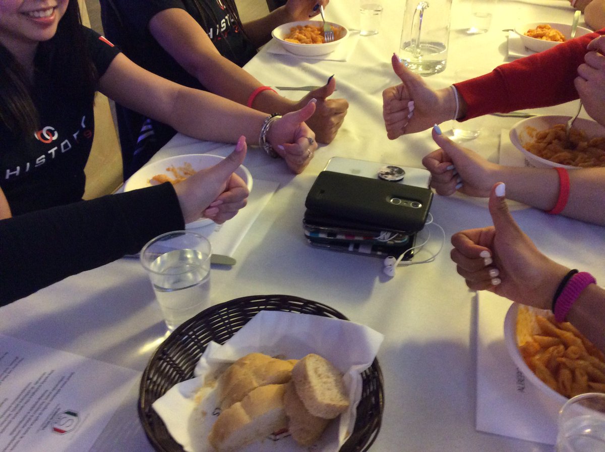 yrdsbbcss's tweet photo. So proud of the girls when the decision to put their cell phones aside and talk to each other during dinner. #facetofaceconversations https://t.co/3tibFSZ4wu