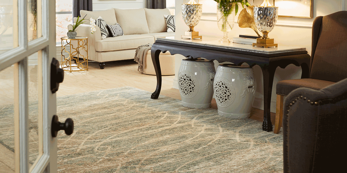 JohnsonFurnMatt's tweet photo. An #arearug allows you to easily change the look and feel of any room. Here’s a guide on how to choose the right size and style for your home. https://t.co/IKIWVfpkLG https://t.co/5lGp1EvJId
