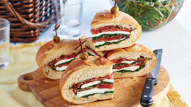 Sobeys Recipe Corner: Sandwiches for Any Day of the Week! Few dishes are as reliable and versatile as the sandwich. From a quick dinner to entertaining a crowd, here are 7 versions of this timeless classic that will suit your every need! #mealhacks buff.ly/2YQDQnH