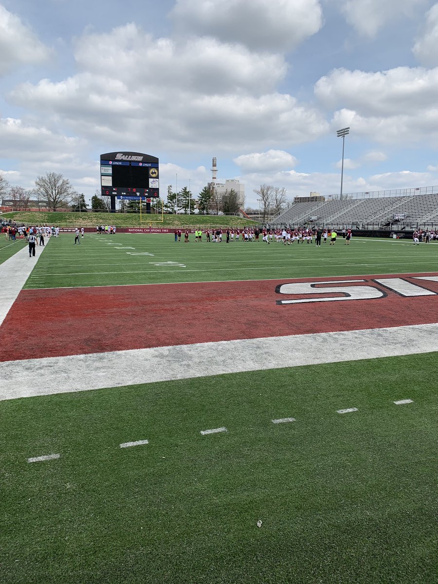 MCPaytonMC's tweet photo. Had a great time at SIUC’s junior day visit. Thank you for the opportunity! @TrevorOlson62 @SIU_Football https://t.co/SUlwzs9eiZ