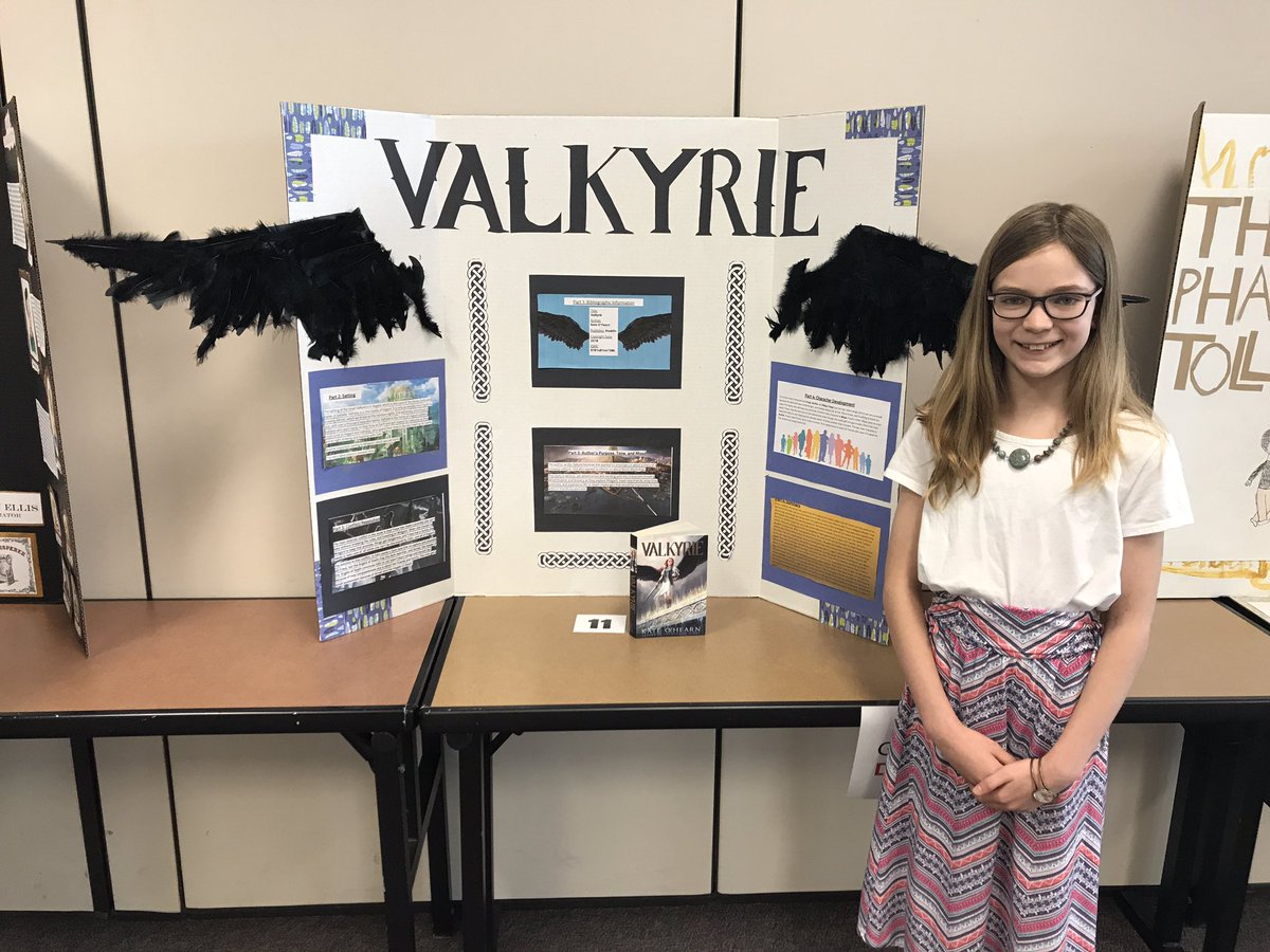 swaggerty's tweet photo. Reading is fun! #readingfair @SMLibrary @atkinsont 📚❤️ https://t.co/32QBpd5IWw