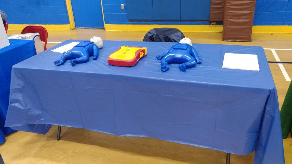 Today some of our members hosted a child first aid and cpr table at the Dakota Center’s community baby shower! We are so grateful that we could help out and teach new and expectant parents what to do in all kinds of emergencies