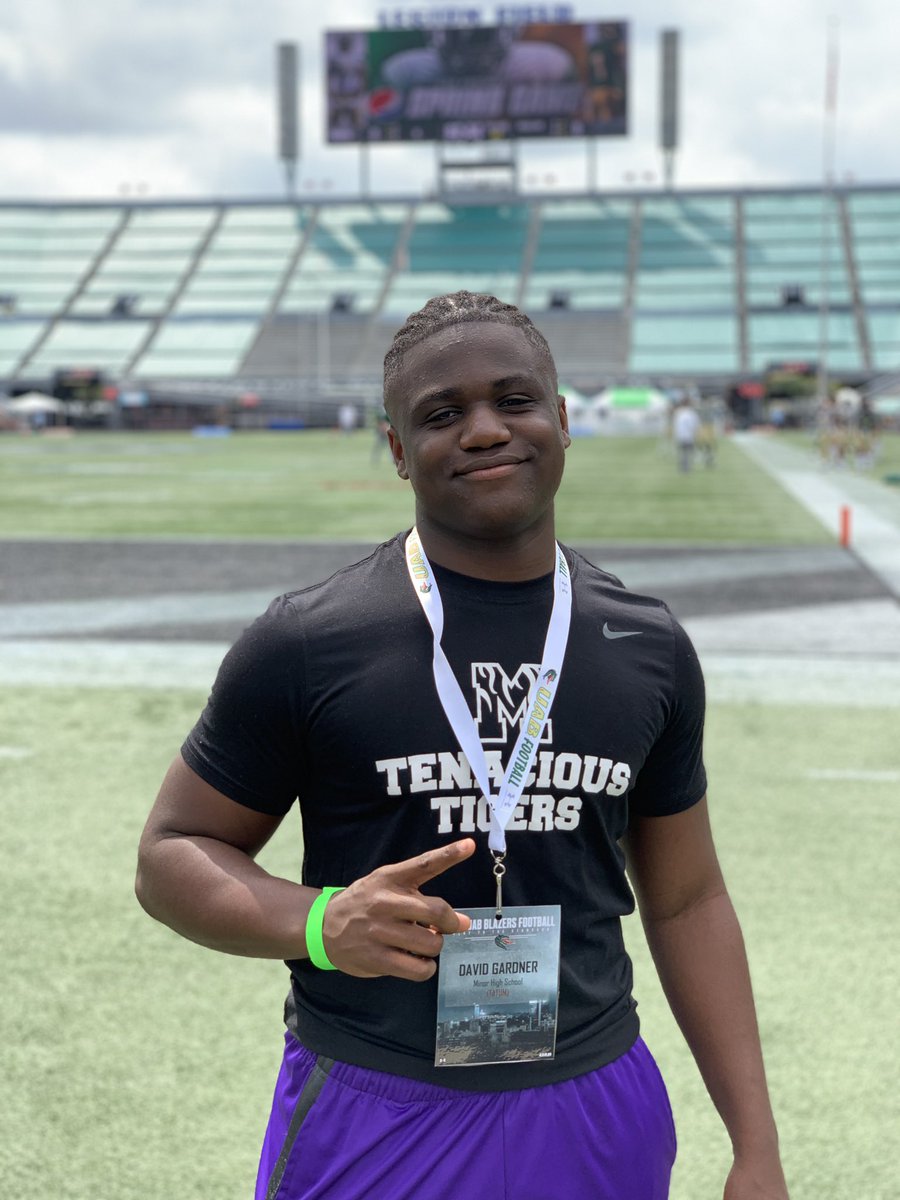 DavidGardnerJr3's tweet photo. Had a great time @UAB_FB spring game πβΌοΈ@Yellowhammer247 @DatDude70 @AL6AFootball @TheMinorTigers @PlayBookAthlete https://t.co/9s1RIszaM5