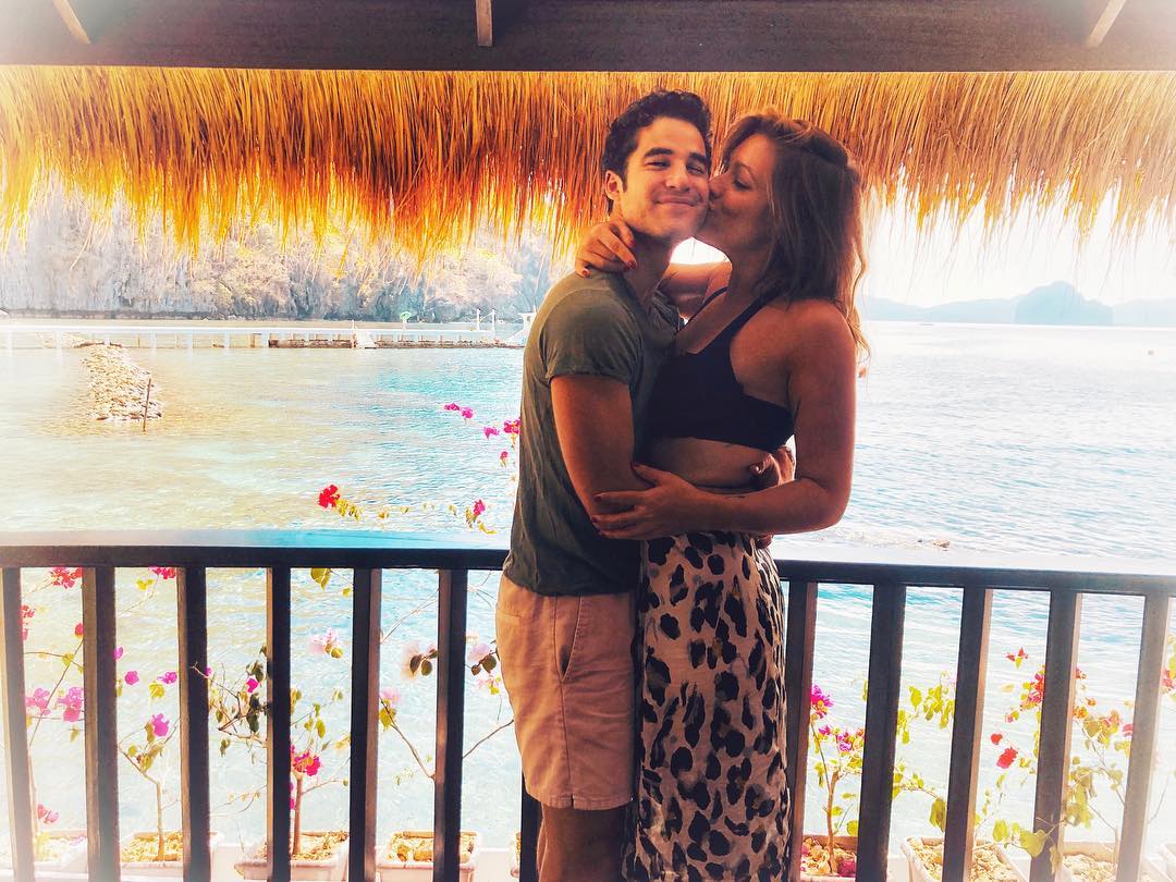 DarrenArmy's tweet photo. "🎶 7500 miles I roamed
Just to make this dock my home... Sittin’ on Bacuit bay
Watchin’ the tides roll away... 🎶
Thanks so much #elnidoresorts for an unforgettable getaway in paradise. #ElNidoResorts #Miniloc #ElNido" ~ Darren on IG https://t.co/IWAY3tqfRf https://t.co/4jCiv0iyqw