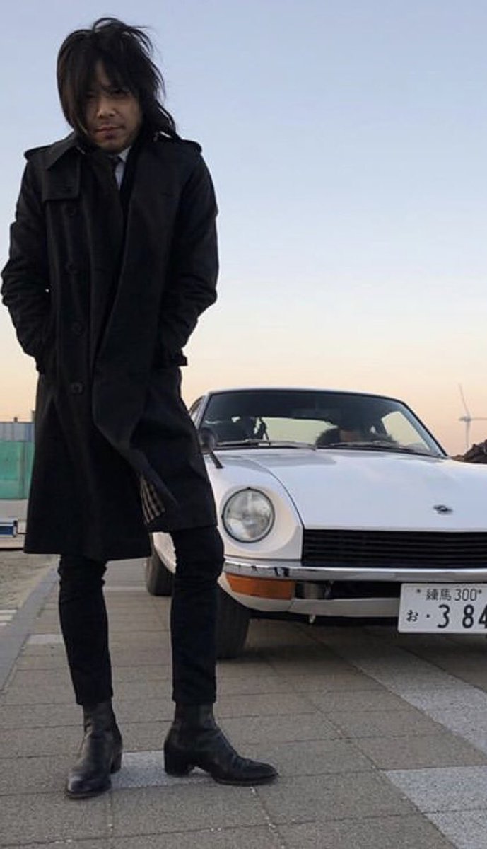 宮雀 みやすずめ 旧車って 雰囲気あってカッコいい 宮本浩次 冬の花mvでは Nissanフェアレディz R30 使われてる 宮本浩次 冬の花 T Co 6qihyiye1u Youtubeより 昨日出先で 展示されてた いいね こちらは ダットサンブルー