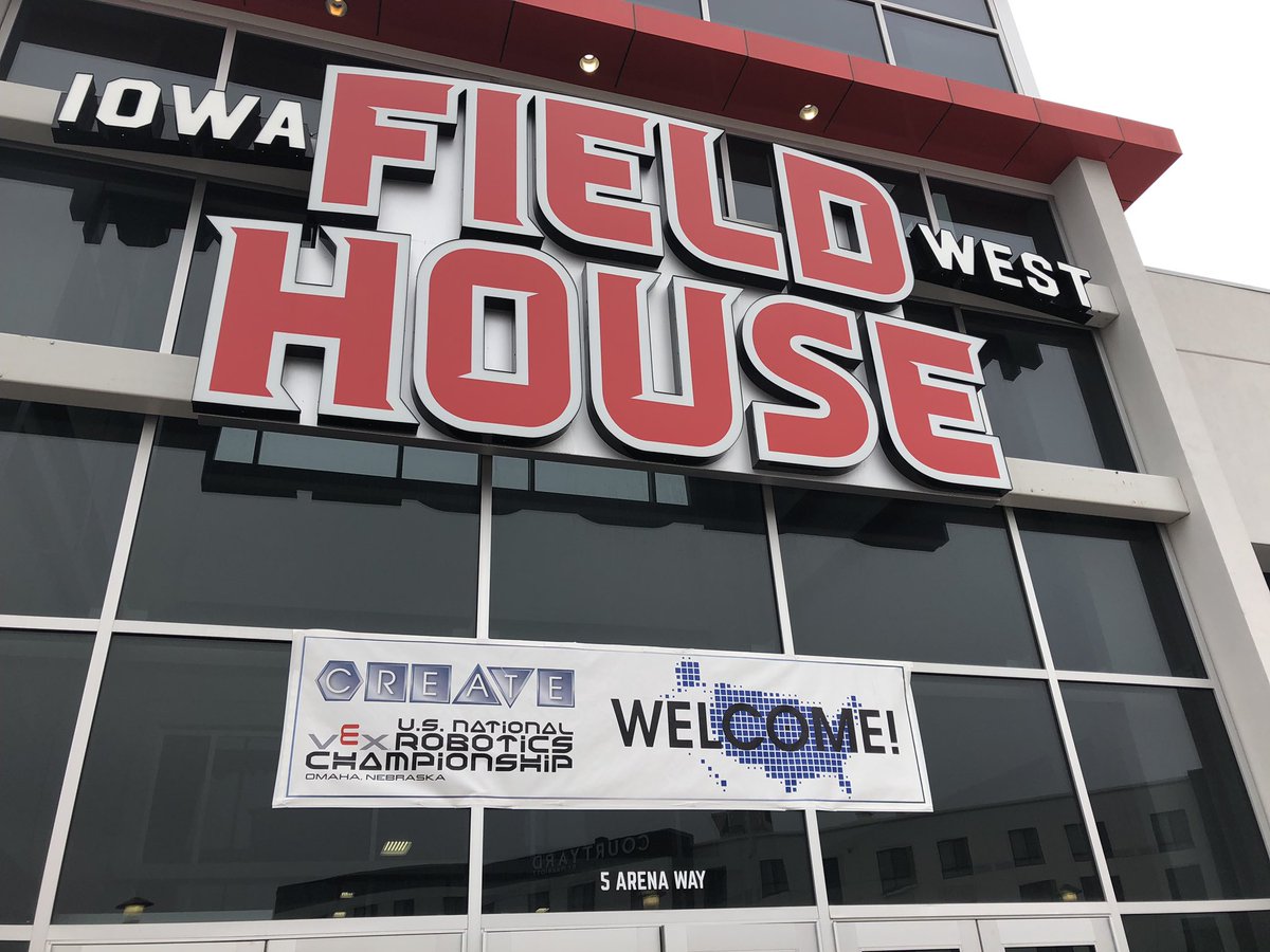 GfhsRobotics's tweet photo. Day 1 of US Create Open did not go as well for Team 154 A because their catapult was inconsistent. Although they were not able to place high in the Skillz Rnakings, they were able to meet amazing teams from all over the US and the phenomenal Robots everyone built. https://t.co/VKL3zL48Nz