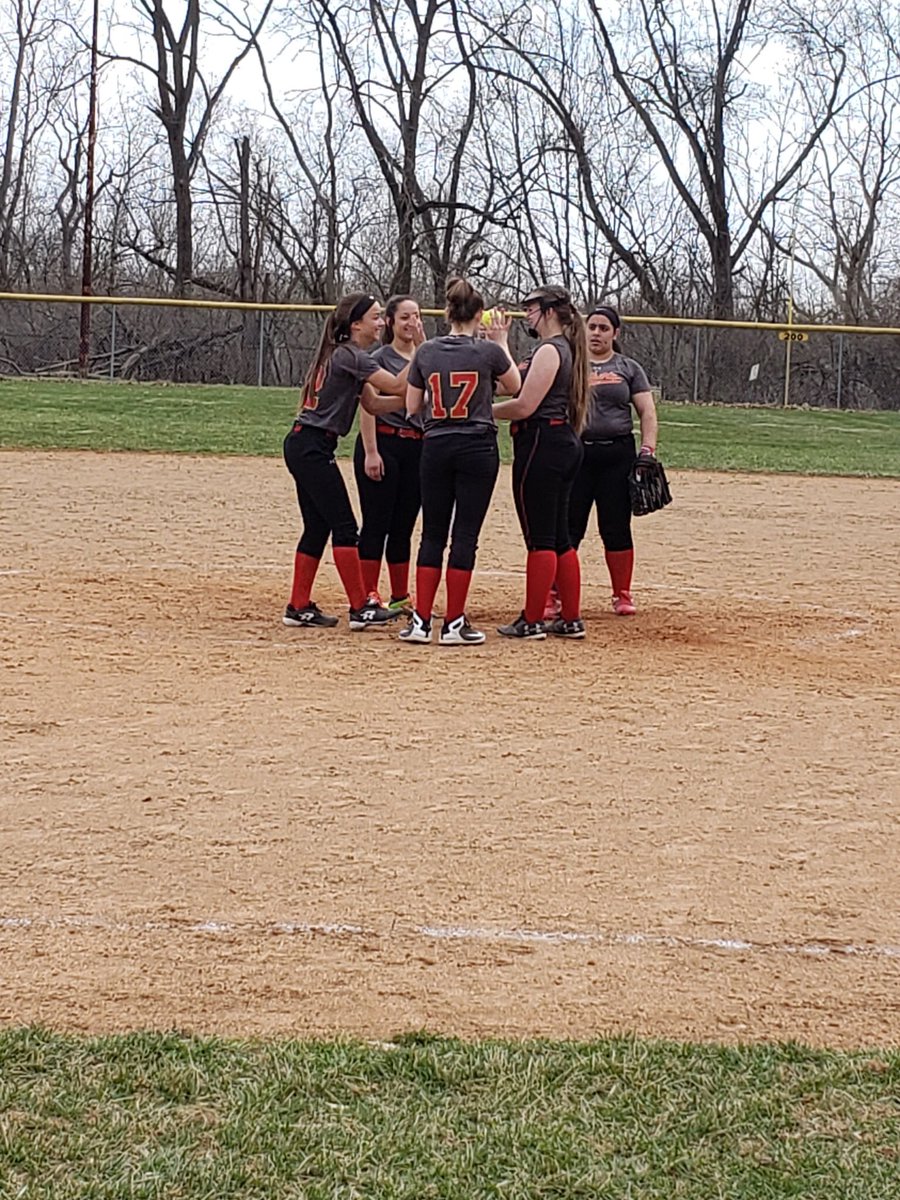 LionsAthletics's tweet photo. #LCSSOFTBALL Lady Lions defeat Indiana Deaf in today’s DH 14-1, 20-3!  They are now 3-0! https://t.co/WV73f512ZC