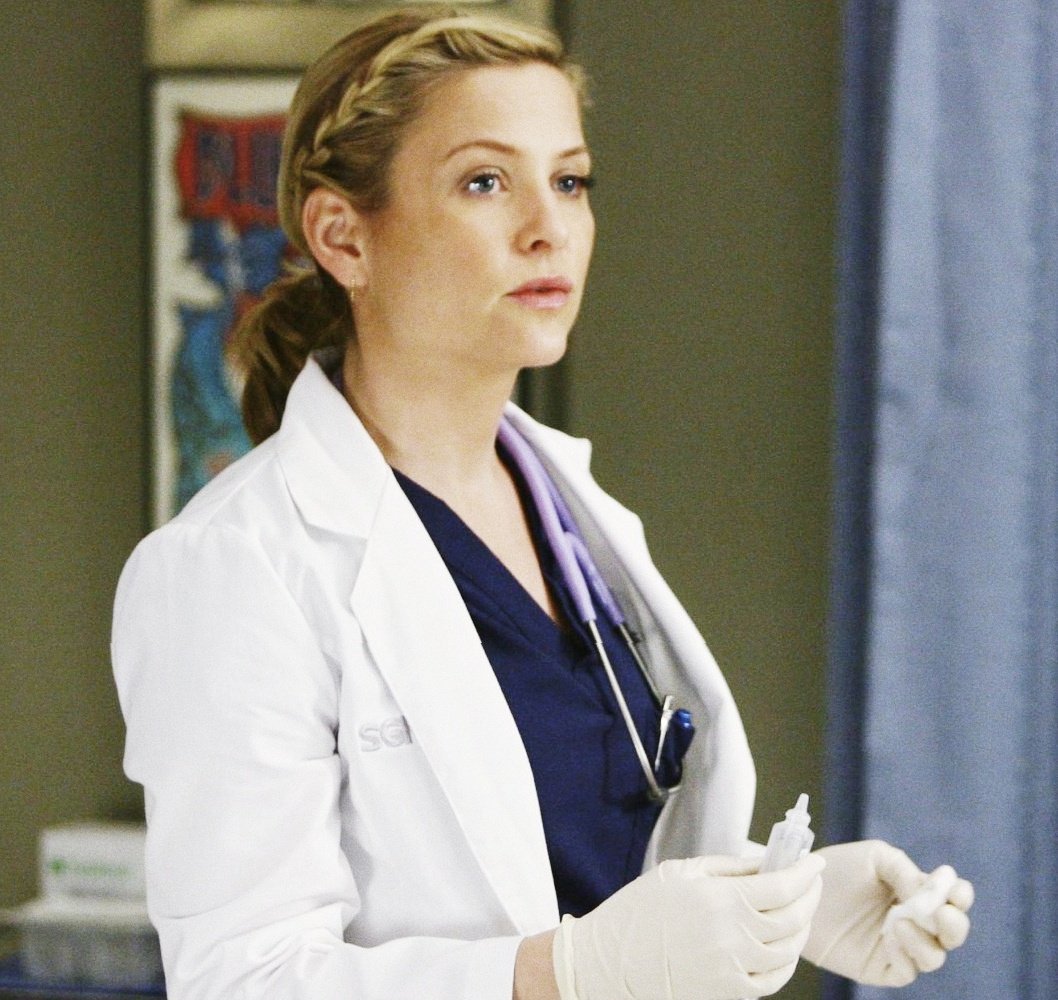 ameliasluisita's tweet photo. when are @JessicaCapshaw and @ReeseW going to star in a movie playing sisters? it needs to happen!! https://t.co/Hr8295UVh9