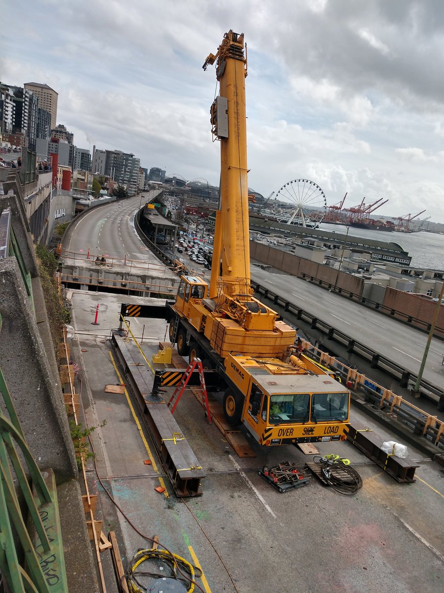 dmtrumm's tweet image. Godspeed, viaduct destroying machine. Godspeed! #Viadoom #Realign99