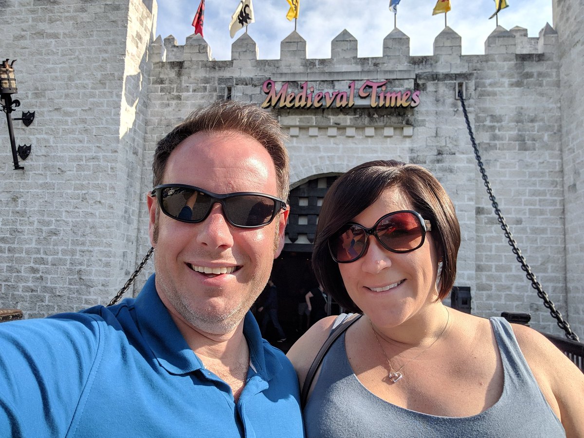 Trassin's tweet photo. Pregnancy has its advantages! @MedievalTimes @MTFan #PrioritySeating #PregnantWife https://t.co/01nxrPRr4M https://t.co/stgKCEpVSo