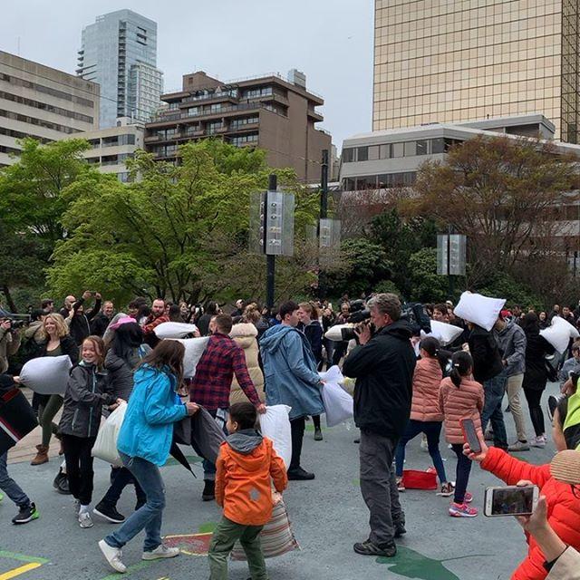 FlashMobVancity's tweet image. It’s ON! bit.ly/2UiFvng