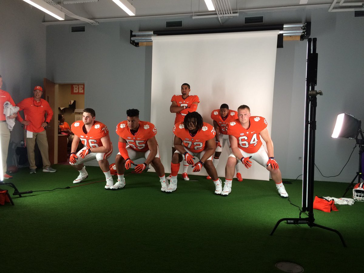 TuckerBryn's tweet photo. @DJUiagalelei @Bowman_22  We got your back bro🤫 #WE2DEEP20 #ALLIN https://t.co/rcoqrYmb6l