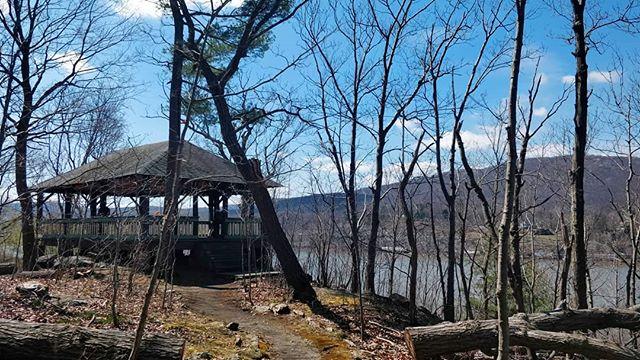 kitkat22491's tweet photo. Spent the last 30 minutes of our hike listening to @un_philtered_ complain about being hungry.
#hike #ArdenPoint #garrison #ny #upstate #gazebo #nature #outdoors #wao #trees #sky #water #spring #suchbeauty #iwasstarvingattheendtoo #goodthingfortacobell… https://t.co/Kp6nErjP6D https://t.co/zx4UNsXflP