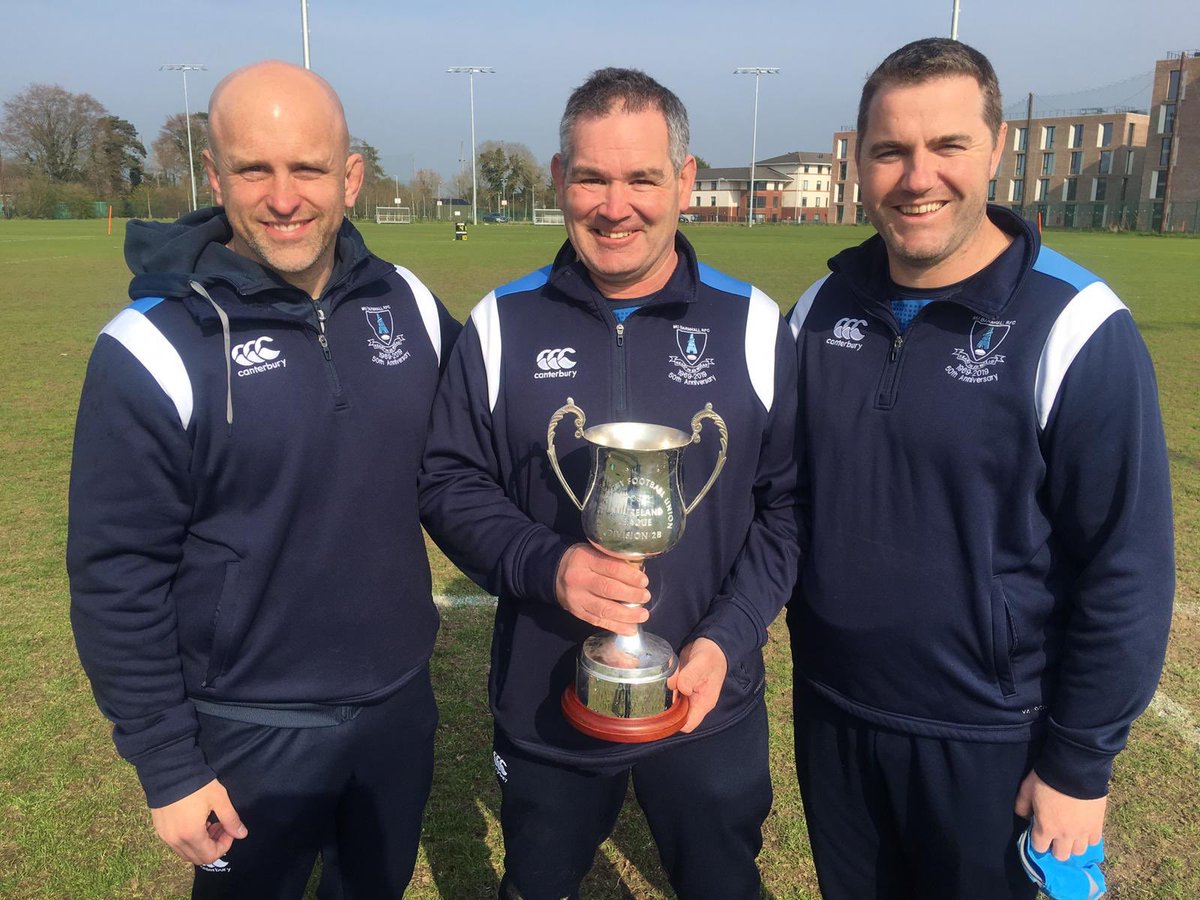 The players did it on the field, but these legends brought them together and made them champions #ThePrideTePassionTheBlue #champions #ubl2b #allirelandleague