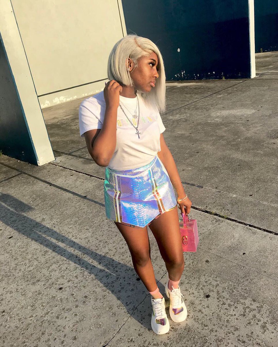 SiahAmaria's tweet image. Yes I’m still providing content for y’all group chats🦄 #gradbash2k19