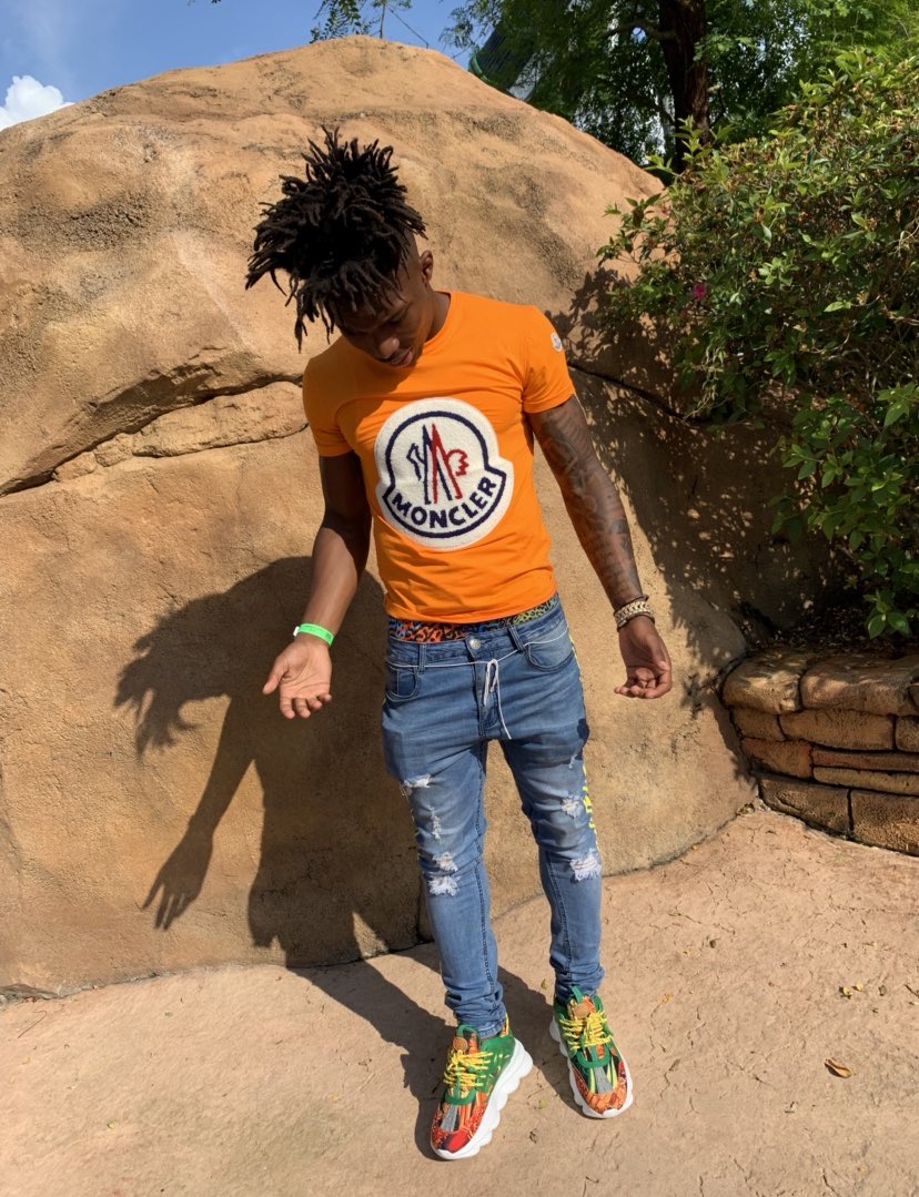 DariusKelo's tweet image. ⁴ 🙏🏽 ⁴
#gradbash2k19