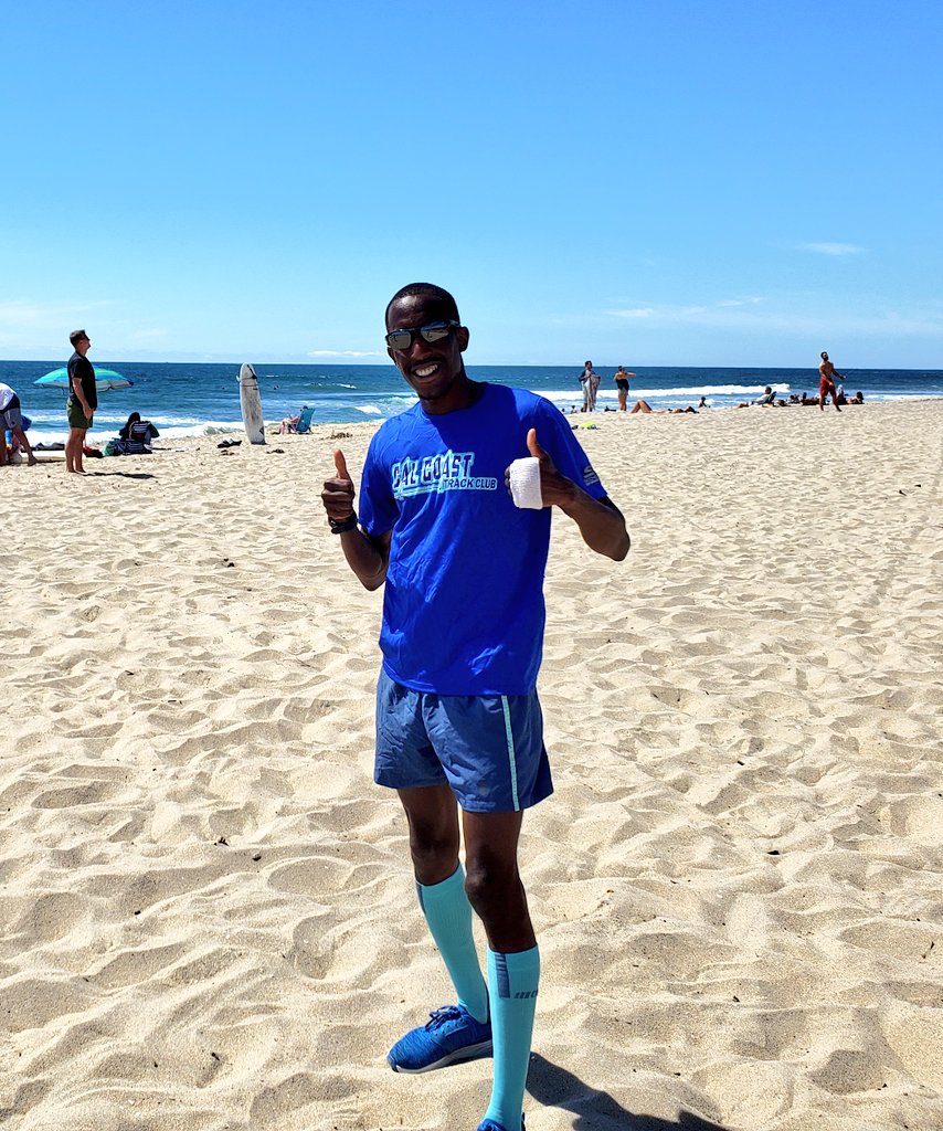 roserunning's tweet image. Took a quick photo stop on my run today. This one of the reasons to like Southern California.. The weather. #cepcompression #embracethepressure