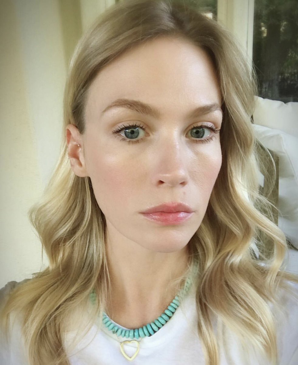 emmasfrosts's tweet photo. if only x-men: first class had done january jones as emma frost right https://t.co/HTX7wgpPeR