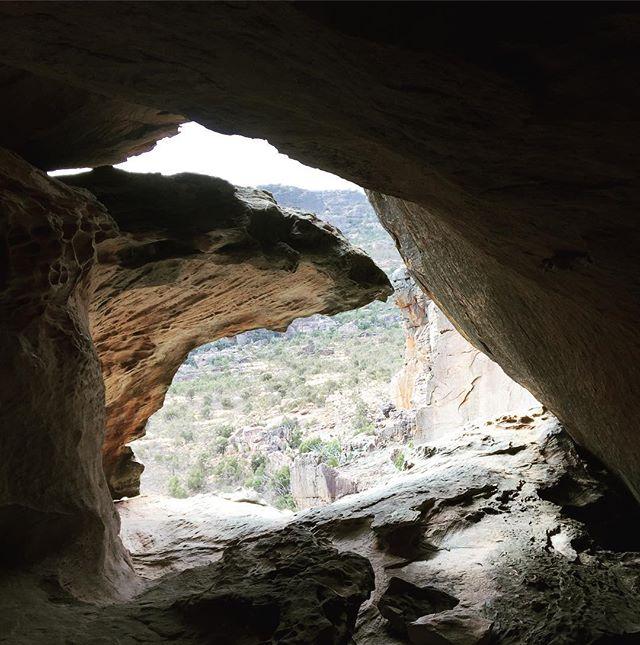 SimpleLivingBA's tweet image. Cave discovery on the mountain #cavingfun #hollowmountain bit.ly/2I4va7Y