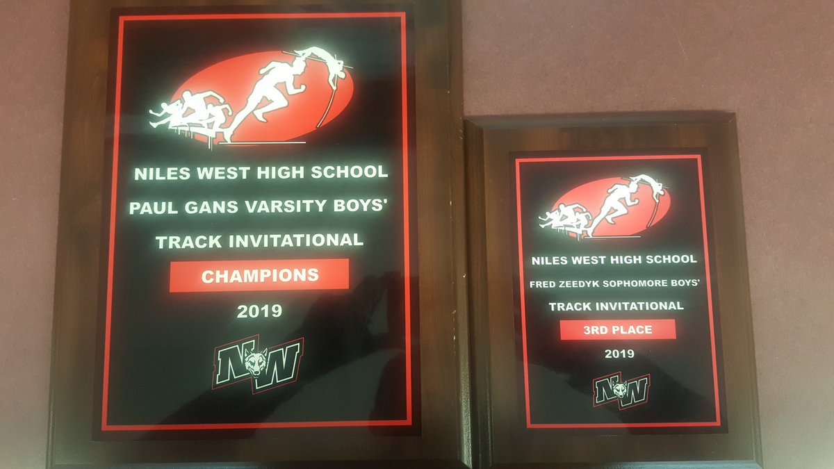 sequoitxc's tweet photo. Great day to be a Sequoit. Varsity brings home the team championship while F/S takes 3rd at Niles West. Awesome ending to the first week of the outdoor season. https://t.co/z6h0AnKCqZ