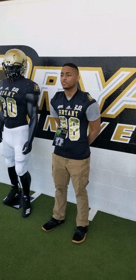 Work your tail off and grind for what your passion is. Don’t let people less dedicated dictate your drive. If you do that whether your 10-0 or 0-10, REAL will recognize REAL.Thankyou Bryant for seeing that. Fresh fuel for this grind. #GoDawgs #Timbrowngrind