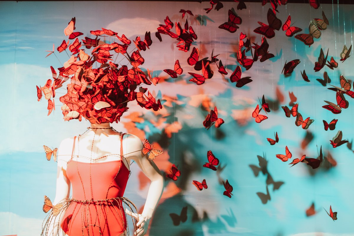 FIDM's tweet image. #FIDM Visual Communications students recently completed window displays for their &quot;Design Installation&quot; class. Their theme was centered around &quot;The Art of Fashion,” where each group was assigned different movements in art! Make sure to check them out at #FIDMLA!