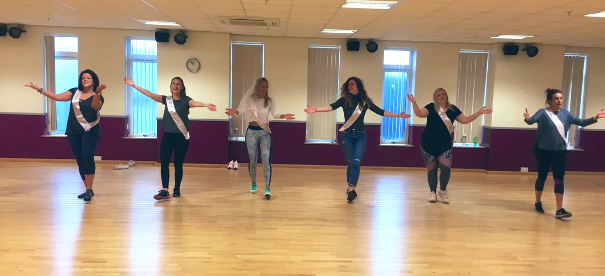 SuziTcc's tweet photo. It’s what we go to school for! Busting moves for Franki’s #busted #henparty in #newcastle @CheerleadingCo https://t.co/0j3Zph8nbg