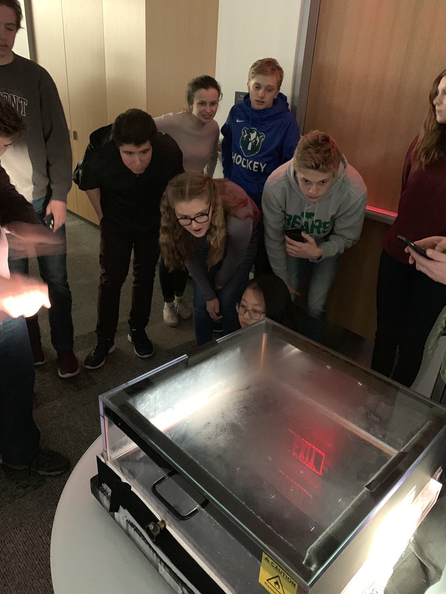 shanewoodmn's tweet photo. Full day with tours, talks, demos, analysis, discussion and videoconference...what’s not to love?! Thanks to all involved -including students from 6 high schools - in the Neutrino Masterclass held today at the U of Minnesota. #neutrinoimc https://t.co/5uhkCeiKC6