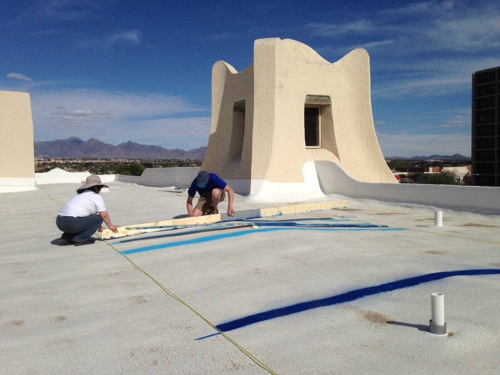 tim_f_fife's tweet photo. World's biggest neon sign is underway for @lc_space thanks to Karen and Jeff as we start at the blue end. More @shine_iyl2015 and #HandMadeLight coming from Las Cruces soon @sdssurveys https://t.co/c8gnqtSICa