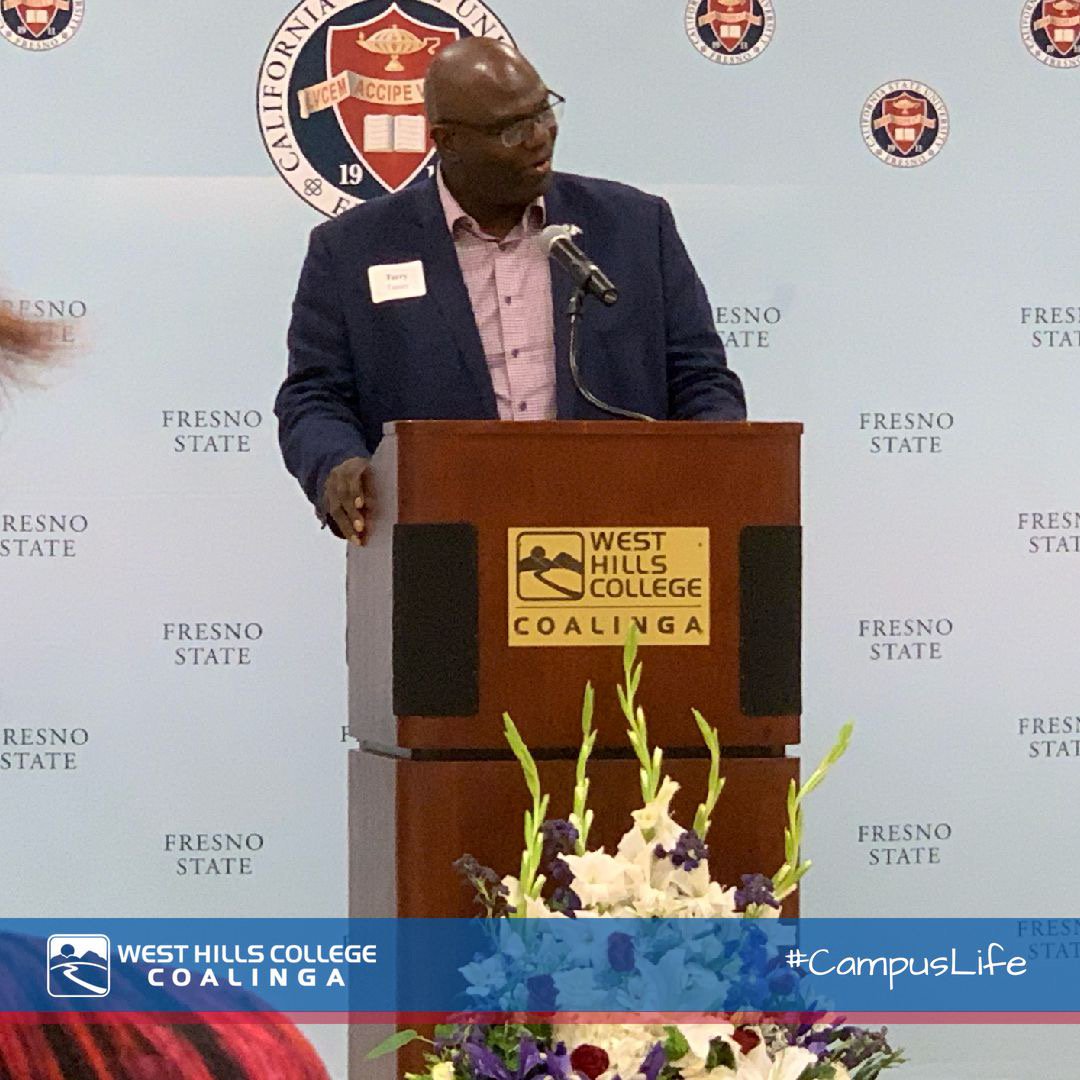 CoalingaCollege's tweet photo. WHCC was lucky enough to have Terry Tumey, CSUF‘s althetic director and former NFL player, on campus! He was part of the guest panel for our WHCC/CSUF conversation night! #CampusLife #FormerNFL #ConversationNight https://t.co/eyaI9Mdt6T