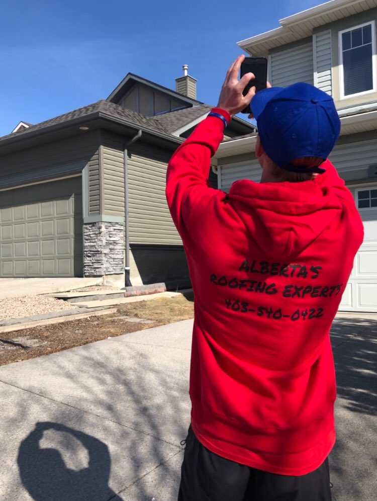 calgaryroofer's tweet photo. Having a great weekend, how about you? 😎
#advancedlevelroofing #homestars #bestofhomestars2019 #bestcontractor #ALR #Calgary #yyc #calgaryroofing #calgaryroofers #calgaryalberta #roofing #newbrighton #newbrightonyyc #cranston #cranstonyyc #invernessyyc #hiddenvalleyyyc https://t.co/sDHtpzpPuh