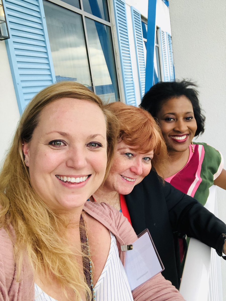 UnderALilacTree's tweet photo. Presidentβs Reception at Conference 2019. @ASPR1990 Board and Faculty in the house! #recruitmentredefined #aspr #aspr2019 https://t.co/hODkaC4YaE