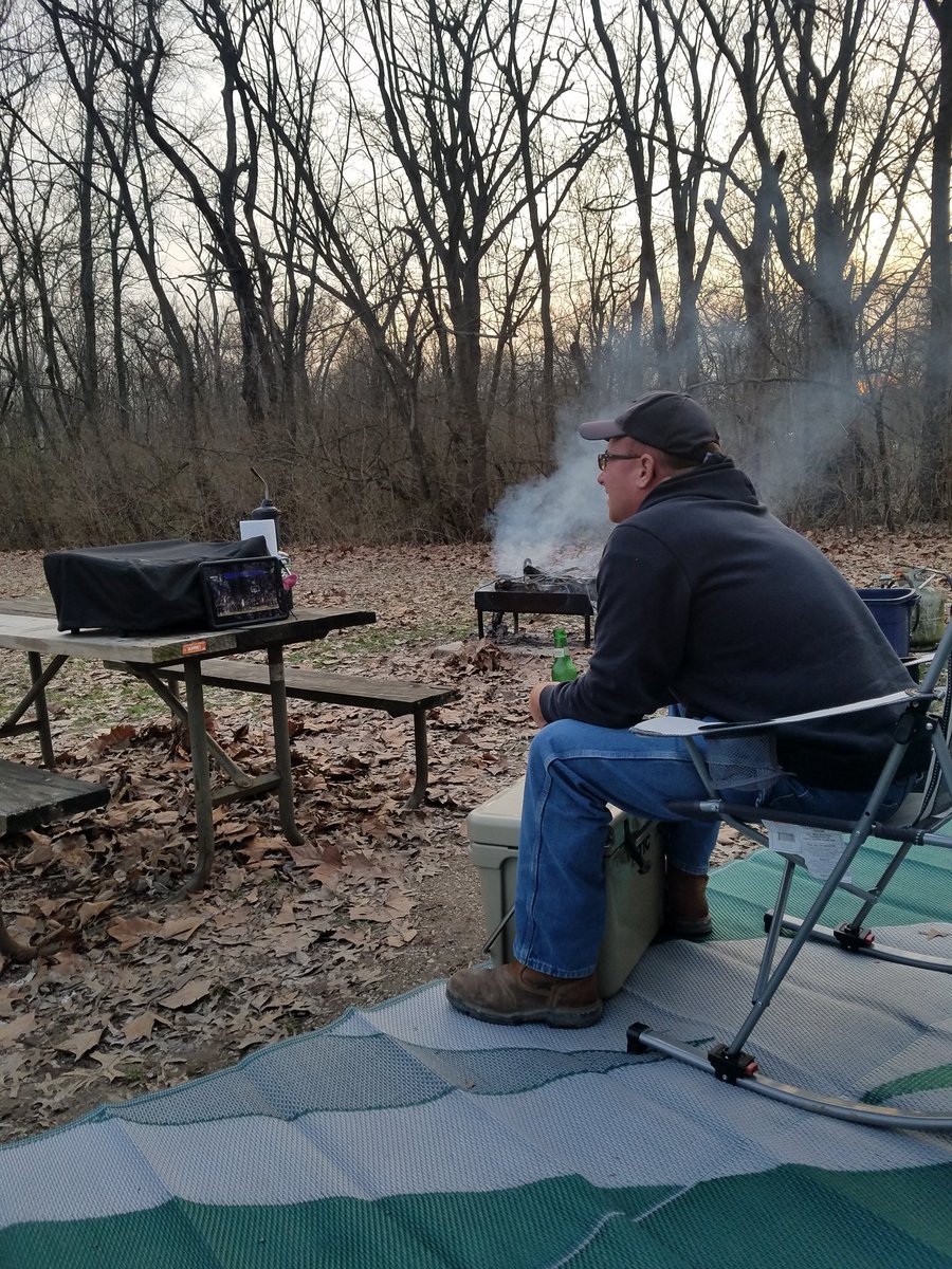 becker23us's tweet image. Camping but hes into final 4! @Krager13