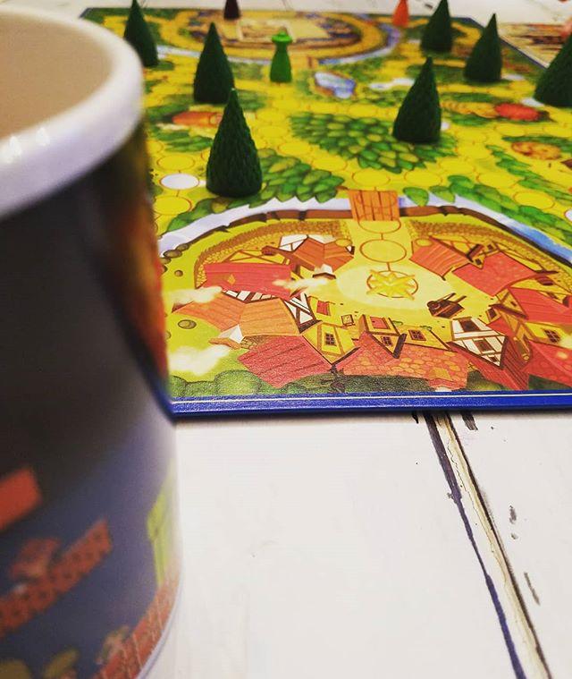FrigginNerds's tweet image. Fun night, Forbidden Forest game night with the family and coffee!!! #lovesaturdays bit.ly/2G587ra