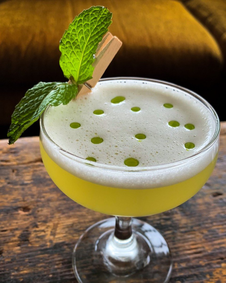 Have you met Christopher Oaxacan? 

Banhez Mezcal + Dolin Blanc + Verdita Shrub + Lime + Pineapple + Cucumber + Cilantro Mint Oil
* 
* 
* 
* 
* 
#pdxeats #pdxdrinks #pdxcocktails #pdxnow #mezcal #imbibe #coupe