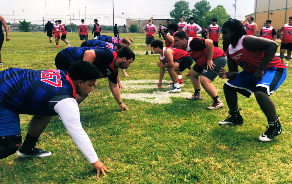 USNFT's tweet photo. The big fellas. 💪 #USALLIN https://t.co/o3v5AEvuXN