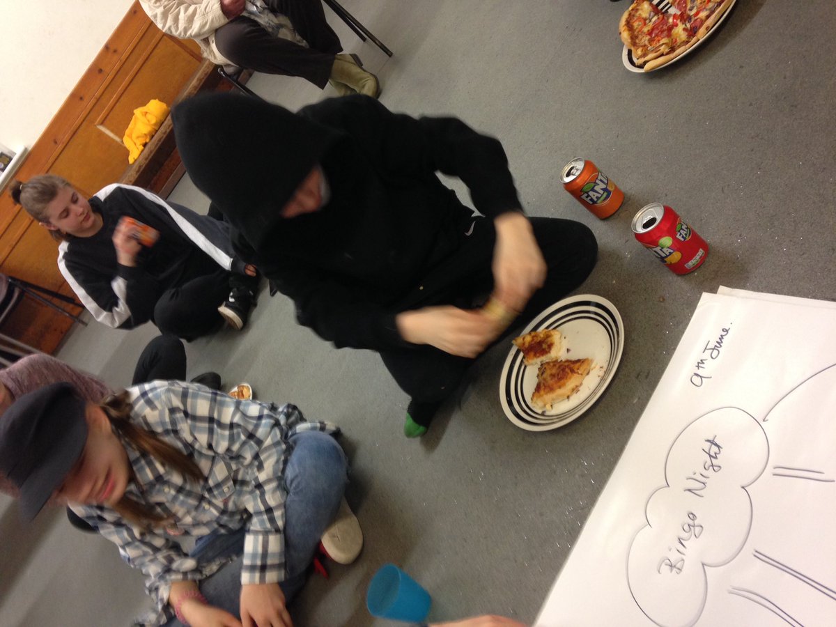 Pizza anyone? Our pizza making planning night was a great success! Everyone had fun making their own pizza's tonight, followed by planning our next two sessions - 'Adventure Night' and 'Family Bingo'. Watch this space for more details!#FunFoodFriendshipandFaith #FunBuildingFaith