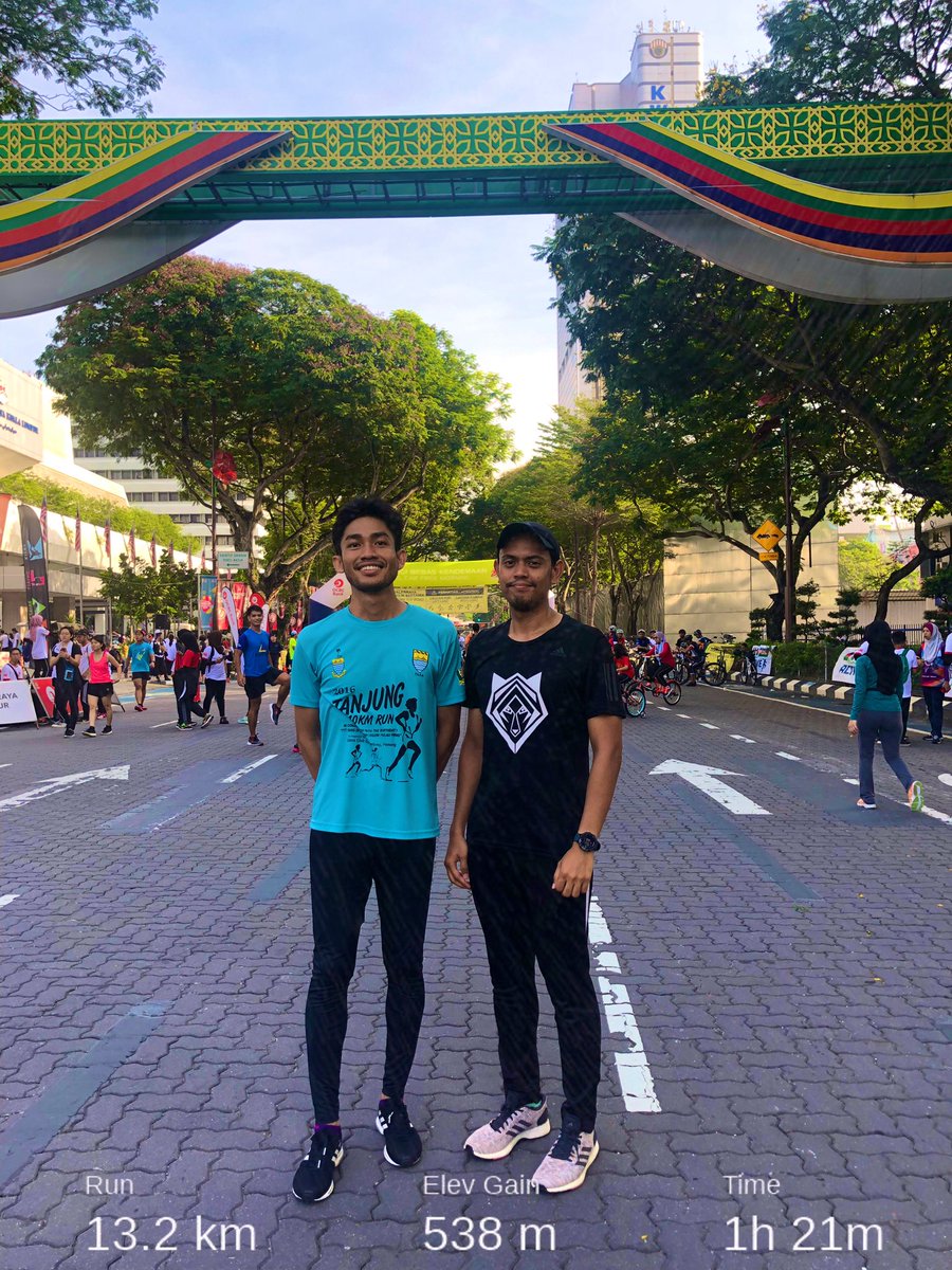 FaizFaizpuyu's tweet photo. Sunday with coach @kolanshah #KLCF https://t.co/Jj5uk40MUp