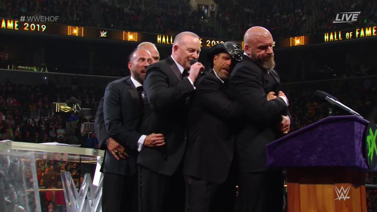 WWEUniverse's tweet photo. Group hug time!

#WWEHOF @TripleH @ShawnMichaels @TheRealXPac @RealBillyGunn @WWERoadDogg https://t.co/x5YbQ2fggi