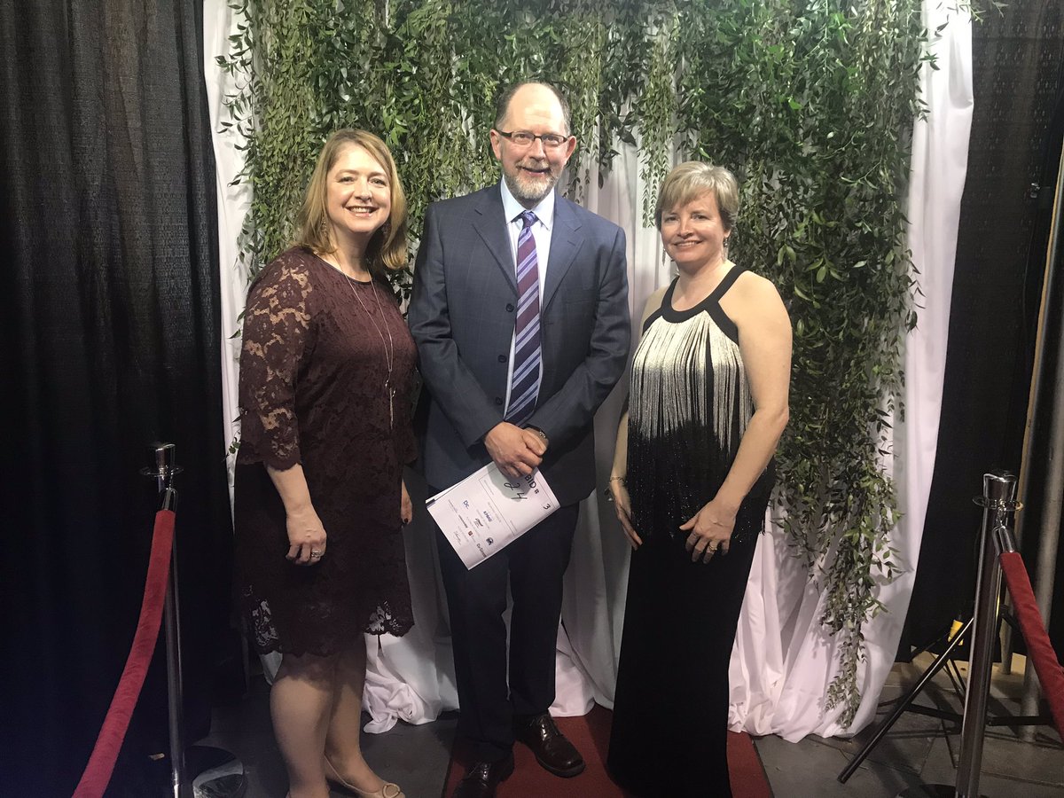 StellasCircle's tweet photo. Marlayne, Rob and Lisa at the #NWRotaryGiveTogether - rotarians know how to create community and give back! Thanks from Stella’s Circle! #CleanStartNL https://t.co/fKtyWuLcFG