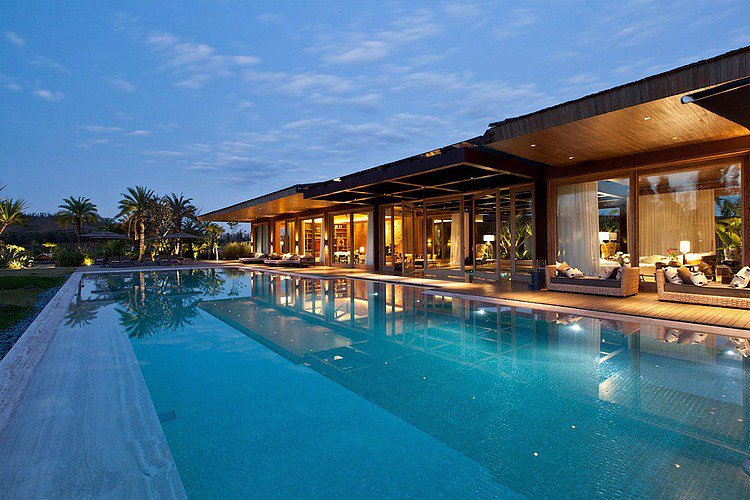 HomeAdore's tweet photo. Luxurious Residence by Saraiva + Associados

https://t.co/BVVj7jFZJ3

#interior #interiordesign #decor #architecture https://t.co/Uh3IM19TUf