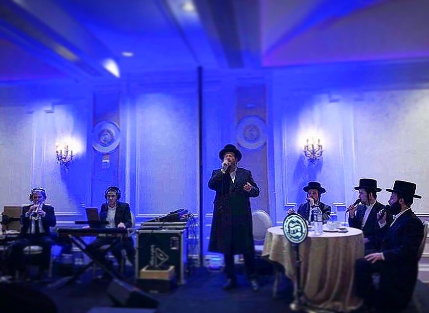 DaskalShloime's tweet photo. #ThrowbackToThursday beautiful #BarMitzvah in #Williamsburg with @Levi_Lesin & @TheShiraChoir
*
*
*
#JewishMusic #JewishWeddings #Simcha #ืืืืืงืืืืืืืช #vocalist #musicforthesoul #Dance #BarMitzva #13yearsold https://t.co/oP3ywq3Ppl