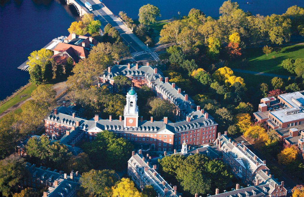arabnews's tweet photo. A Harvard conference gathers thought leaders from the Mideast and the diaspora to discuss the region’s pressing issues
#IvyLeague #ArabConferenceAtHarvard
https://t.co/MlpefIwLME https://t.co/zkl5gmjrKZ