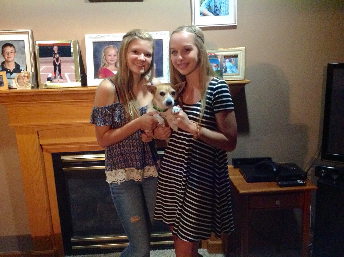 torifitzgerald4's tweet photo. @sydneyhalstead happy birfday jimmy!!!!!! i love you 🥰💕💘💋 have the best day ever <3 big 19 😫😫😫🤩🤩 https://t.co/ieV3A6RId0