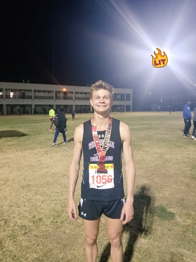 So yea, this guy just ran the fastest 3200 in state history. Cool. 8:55.04 #ArcadiaInvite <a href="/armilesplit/">MileSplit Arkansas</a>