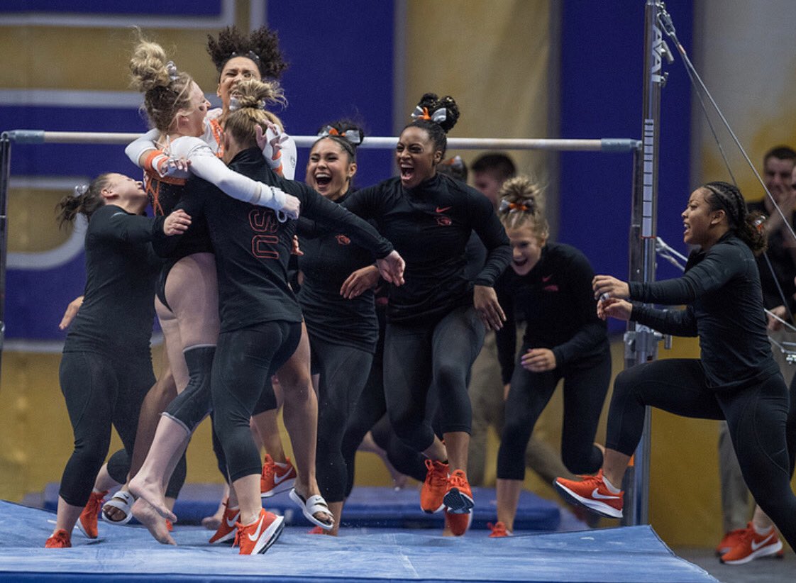 BaileyBriscoe1's tweet photo. Can’t wait to see @HalliBriscoe34 and the rest of the @BeaverGym in Fort Worth for Nationals!! https://t.co/SLcc9tchSy