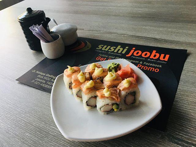 Happy weekend guys, jangan lupa langsung meluncur ke Sushi Joobu hari ini 😚😚
.
.
.
#Sushijoobu #sushi #joobu #japanesefood #foodporn #instafood #allyoucaneat #ayce #aycesushi #gooddeal #starving #foodaddict  #sushijakarta #sushiaddict #sushitime #sus… bit.ly/2In5e6Z