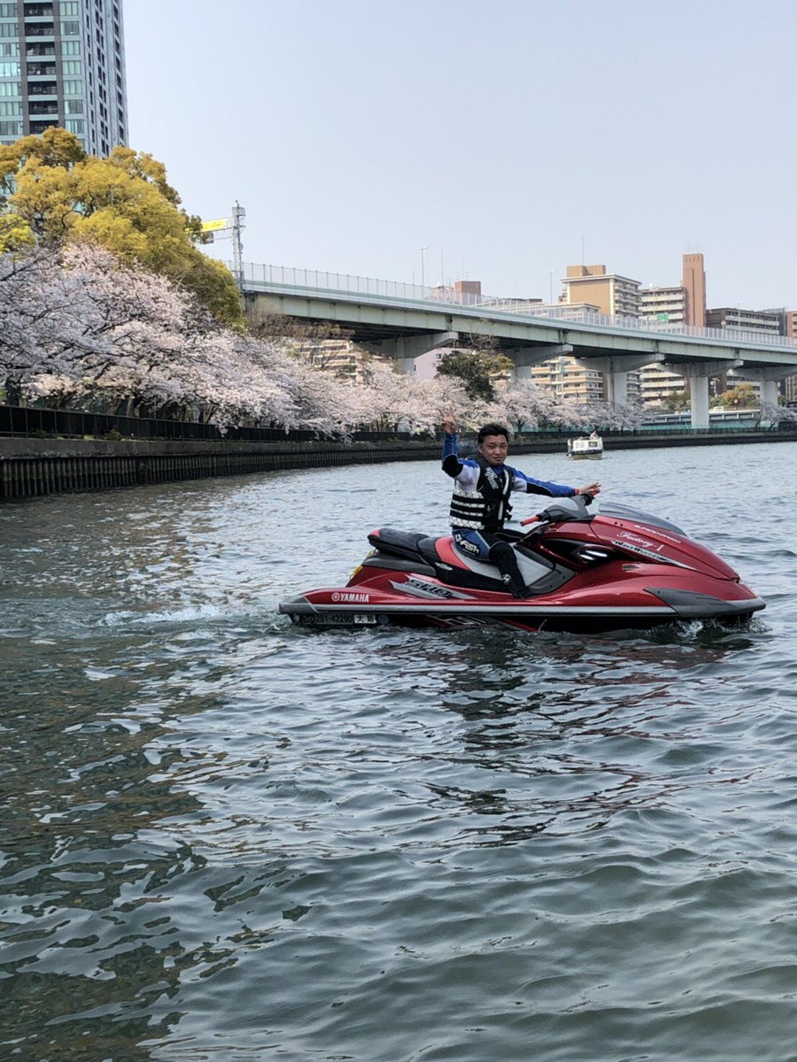 plus_american's tweet photo. 本日お花見ツーリング🌸桜も満開🌸天気も良く絶好調！！
#ジェットスキー
#水上オートバイ
#マリンジェット
#ツーリング
#花見
#関西
#大阪湾
#カワサキ
#ヤマハ
#SedDoo
#海好き https://t.co/KHGZVEhvMe